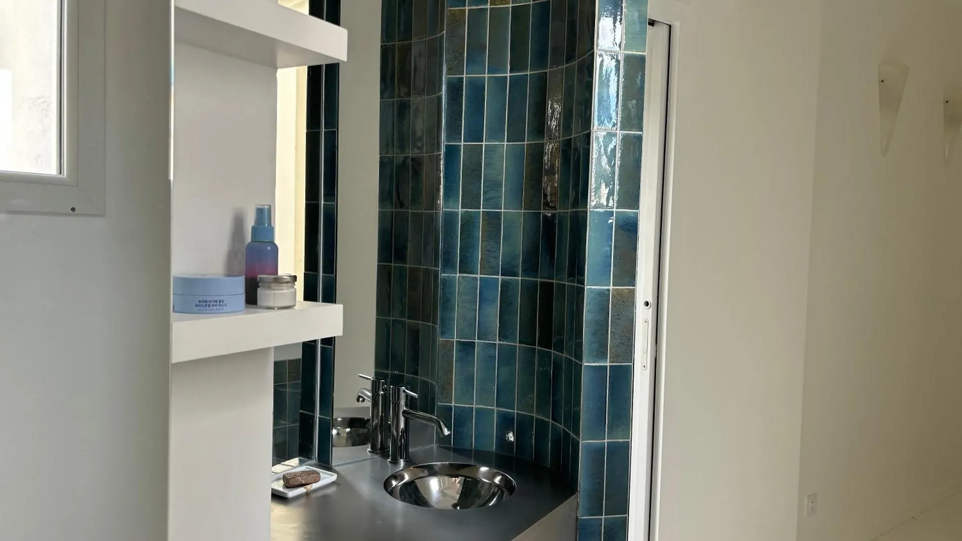 Modern & Charming Design - Near Pere Lachaise Lejlighed *